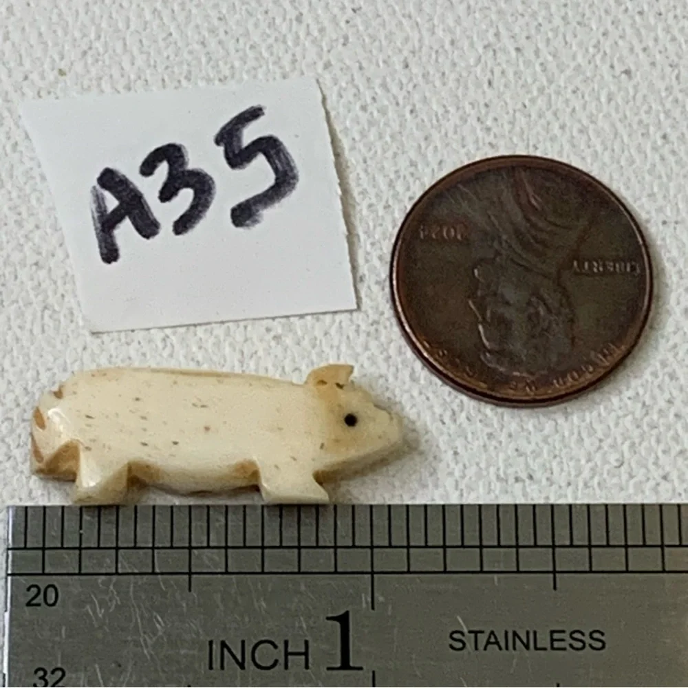 Vintage Hand Carved Pig Bone Bead Native American Style Miniature Animal 1.1